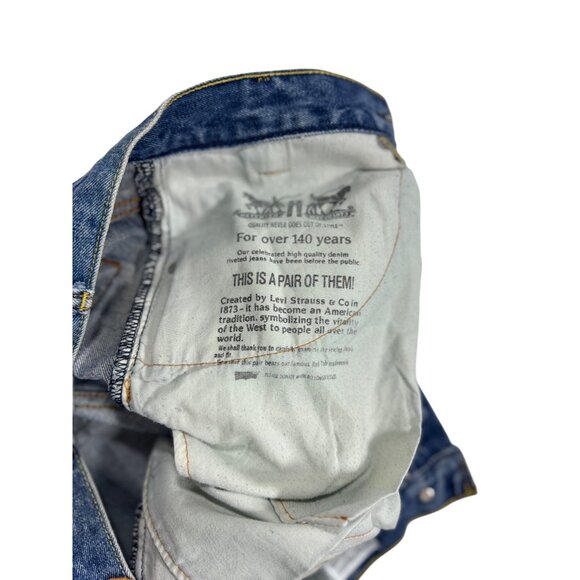 Levis Vintage 550 Woman Size 4 High-Waisted  Denim Shorts  Frayed Hem - Picture 5 of 10